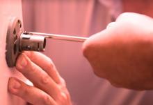 sos - locksmith locks installation 