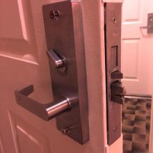 van nuys lock   key emergency locksmiths 